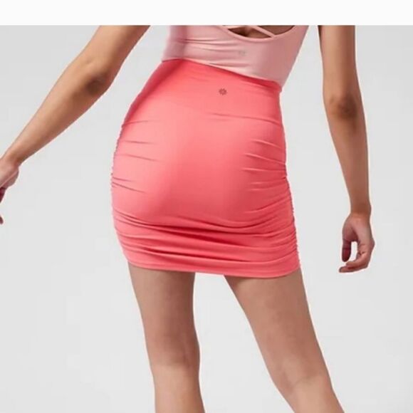 Athleta Transcend Skort. Coral petal pink color. Size XXS NWT - Picture 2 of 9